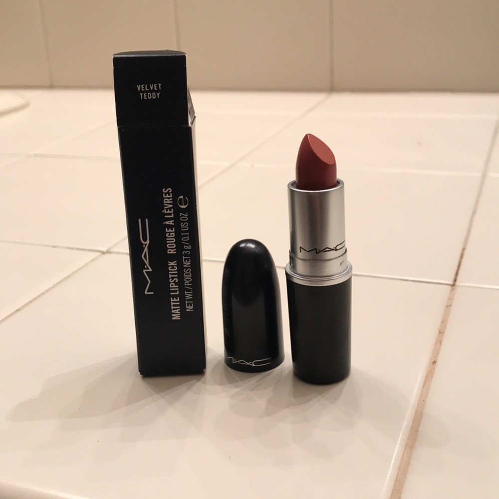 Mac Velvet Teddy Lipstick
